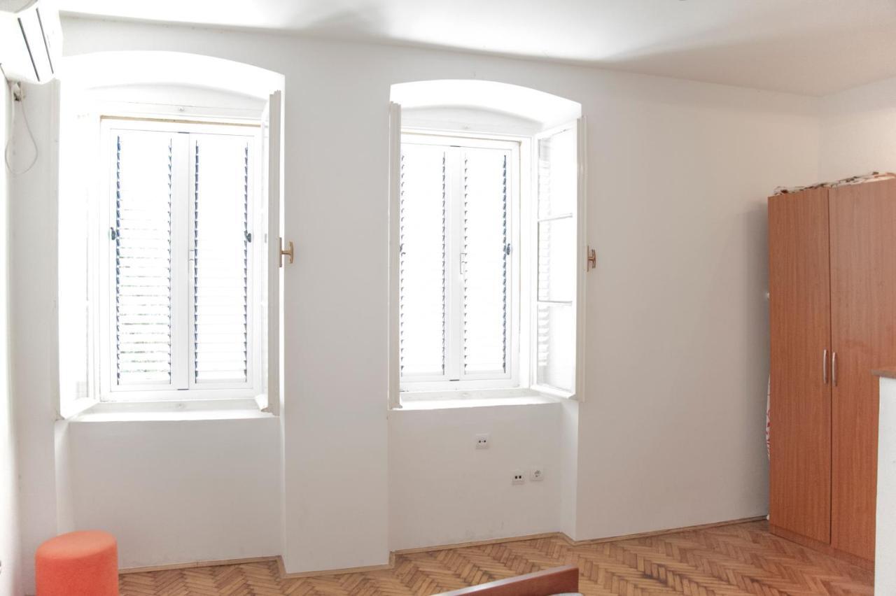 Apartment Old Town Herceg Novi Eksteriør billede